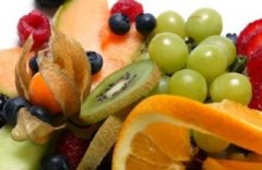 Low-Protein Dietary Therapy in Uremia