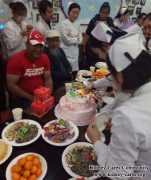 2016 Christmas Party For Our Foreign Patients